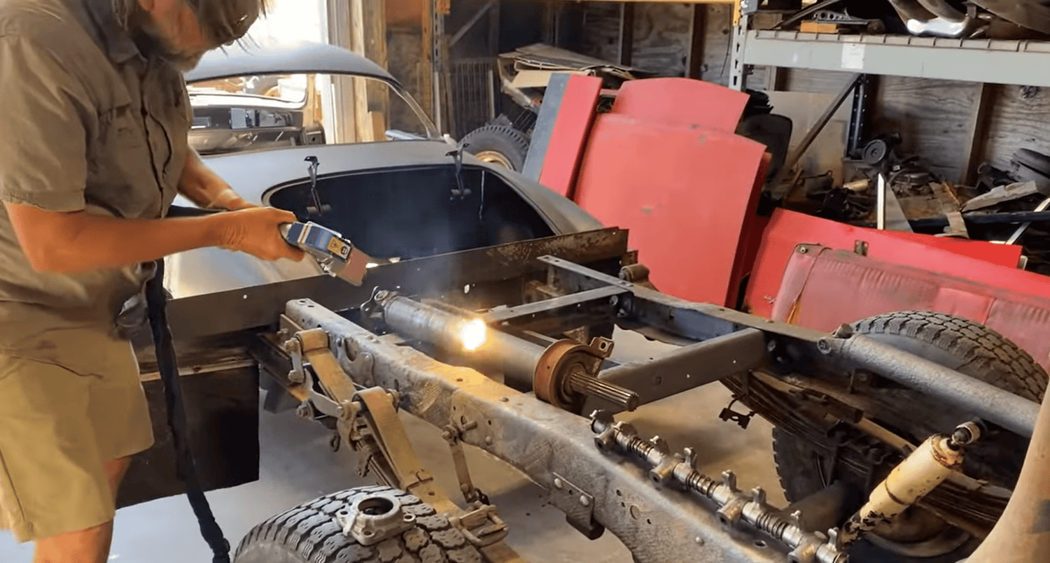 Laser Cleaning Machine Automotive Rust Removal